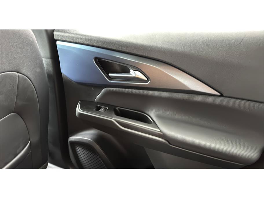 Used 2024 Chevrolet Equinox EV LT FWD image 17