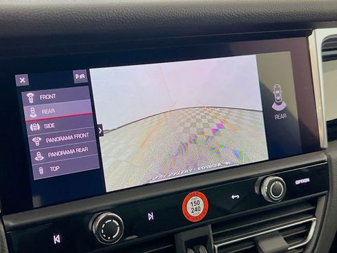 New 2026 Porsche Macan Base image 17