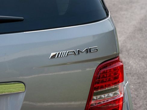 Used 2009 Mercedes-Benz ML 63 AMG 4MATIC image 37
