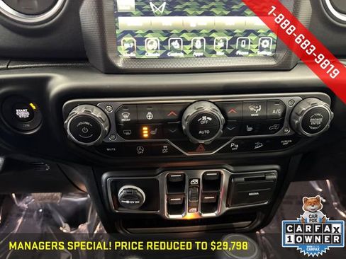 Used 2021 Jeep Wrangler Unlimited Sahara image 4
