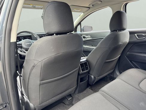 Certified 2024 Kia Sportage LX image 10