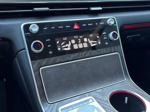 Used 2025 Genesis GV80 3.5T Advanced image 9