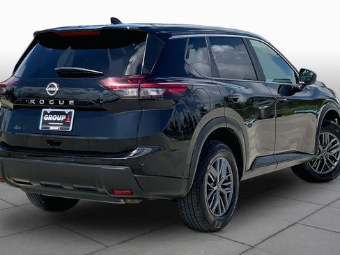 Used 2024 Nissan Rogue S FWD image 13