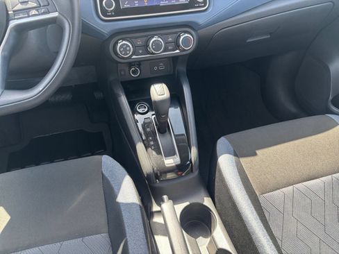 Used 2025 Nissan Versa SV FWD image 38