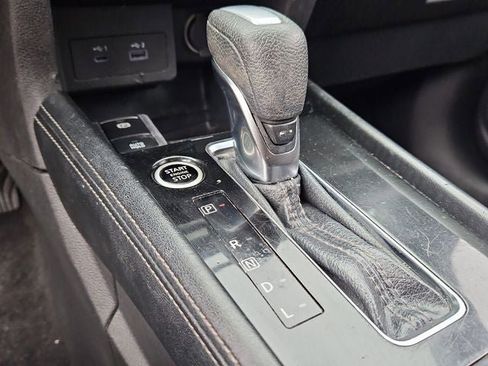 Used 2024 Nissan Kicks SR image 23