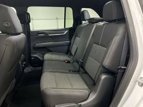 Certified 2025 GMC Acadia Elevation image 25