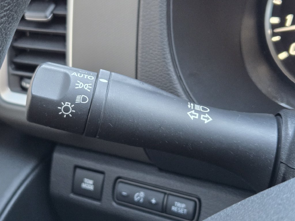 Used 2022 Nissan Frontier SV RWD image 24