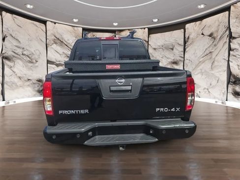 Used 2014 Nissan Frontier PRO-4X w/ Pro-4x Luxury Package image 5