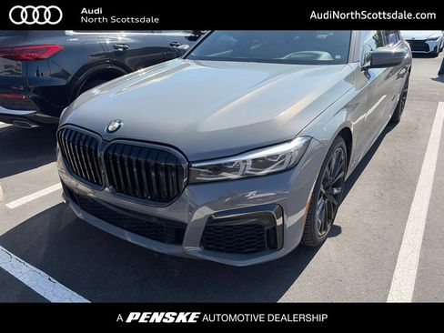 Used 2022 BMW 750i xDrive w/ Executive Package AWD/4WD image 1