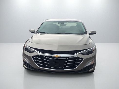 Used 2024 Chevrolet Malibu LT FWD image 2