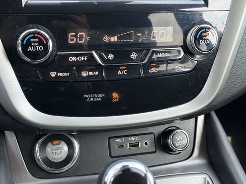 Used 2021 Nissan Murano SV FWD image 17