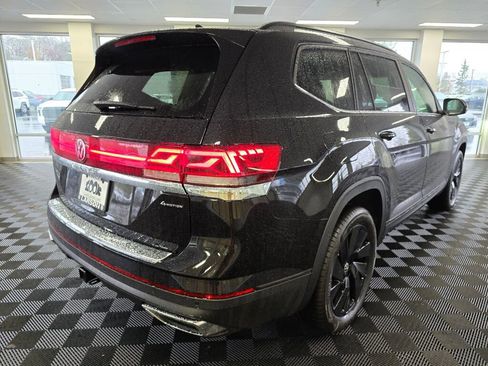 New 2026 Volkswagen Atlas SE image 4