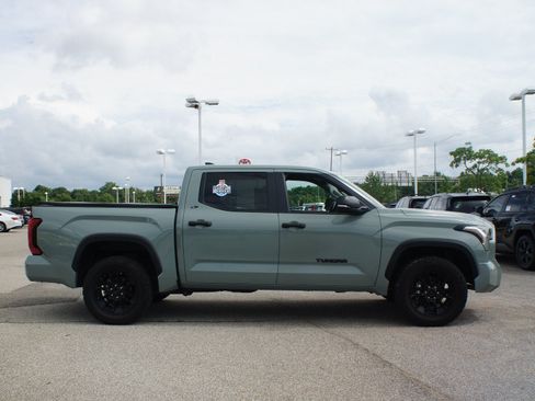 Used 2024 Toyota Tundra SR5 w/ SR5 Convenience Package AWD/4WD image 20