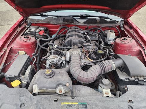 Used 2010 Ford Mustang V6 Coupe image 12