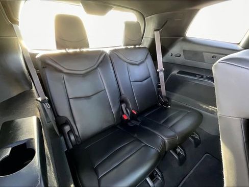 Used 2024 Cadillac XT6 Premium Luxury w/ Technology Package image 18