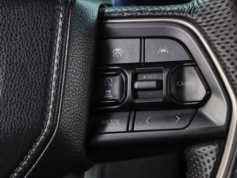 Used 2024 Toyota Tacoma TRD Off-Road AWD/4WD image 15
