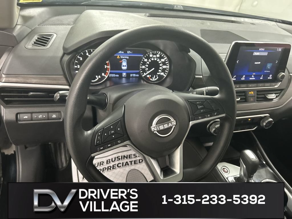Used 2023 Nissan Altima 2.5 SV AWD/4WD image 4