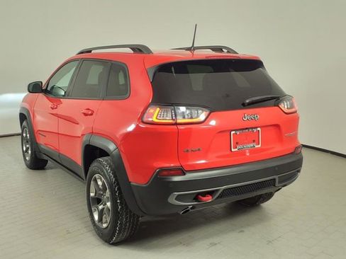 Used 2019 Jeep Cherokee Trailhawk w/ Cold Weather Group image 4
