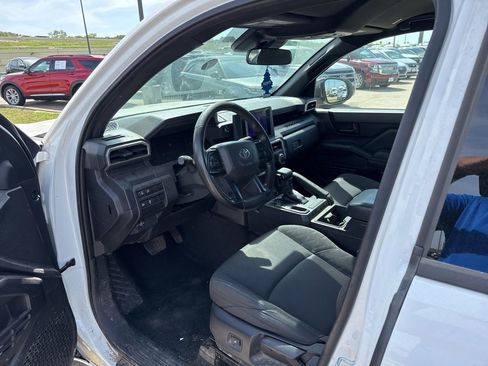 Used 2024 Toyota Tacoma SR image 17