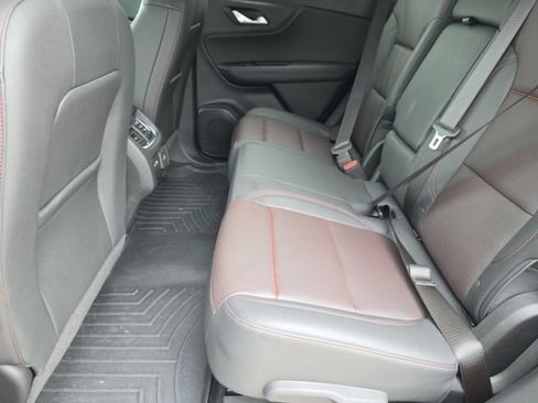 Used 2022 Chevrolet Blazer RS w/ Enhanced Convenience Package FWD image 12