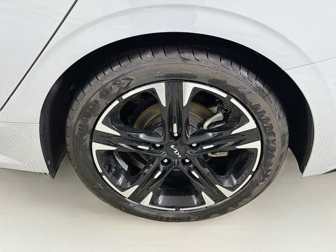 Used 2022 Kia K5 GT-Line image 32