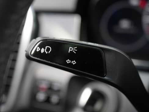 Used 2020 Porsche Cayenne image 51