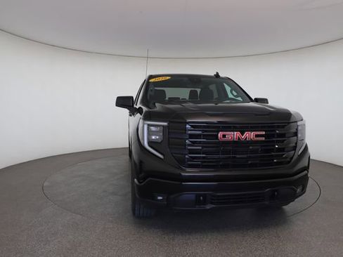 Used 2026 GMC Sierra 1500 Elevation AWD/4WD image 30