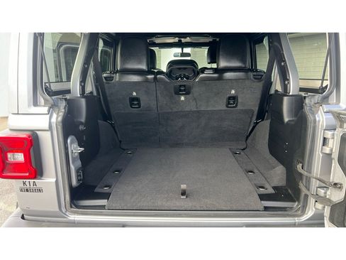 Used 2021 Jeep Wrangler Unlimited Sahara AWD/4WD image 24