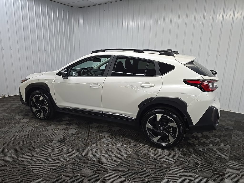 Used 2025 Subaru Crosstrek 2.5i Limited AWD/4WD image 4