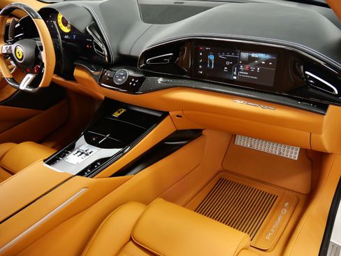 Used 2025 Ferrari Purosangue AWD/4WD image 14