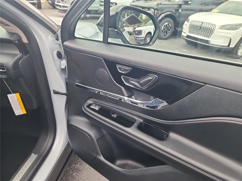 New 2026 Lincoln Corsair Premiere image 23