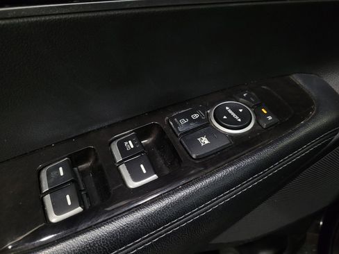 Used 2018 Kia Sorento LX AWD/4WD image 27