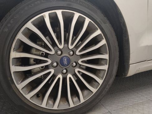 Used 2018 Ford Fusion Titanium image 31