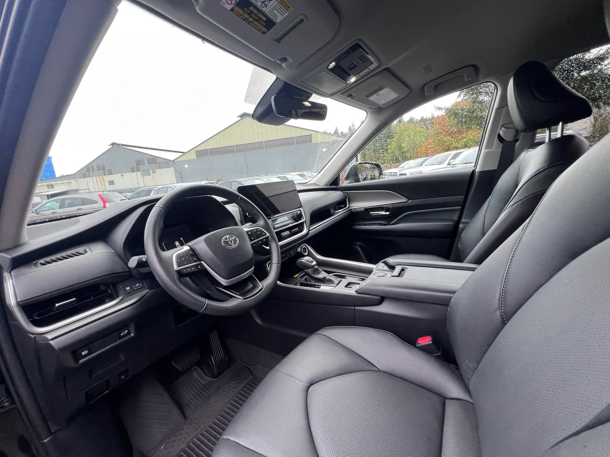 Used 2024 Toyota Grand Highlander AWD Hybrid image 17
