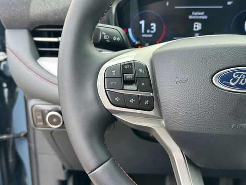 New 2026 Ford Explorer Active w/ Active Comfort Package AWD/4WD image 9