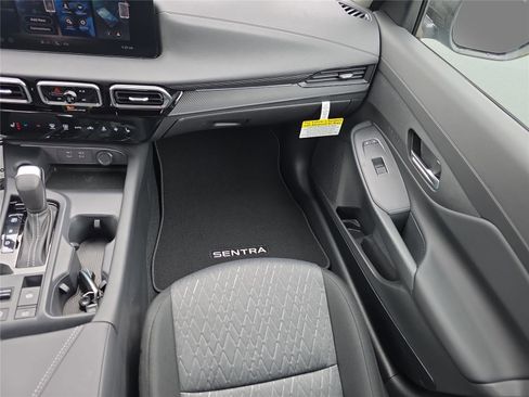 New 2026 Nissan Sentra SV w/ SV Convenience Package FWD image 16