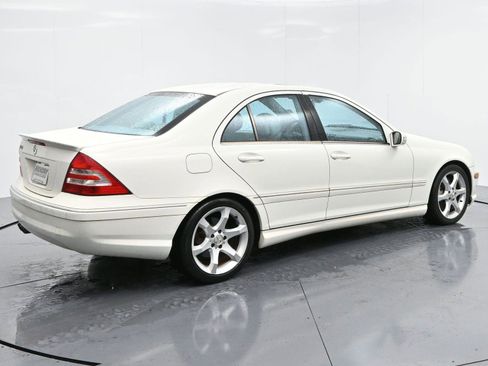 Used 2007 Mercedes-Benz C 230 Sedan image 7