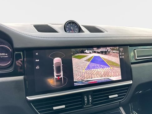 Used 2022 Porsche Cayenne GTS image 24