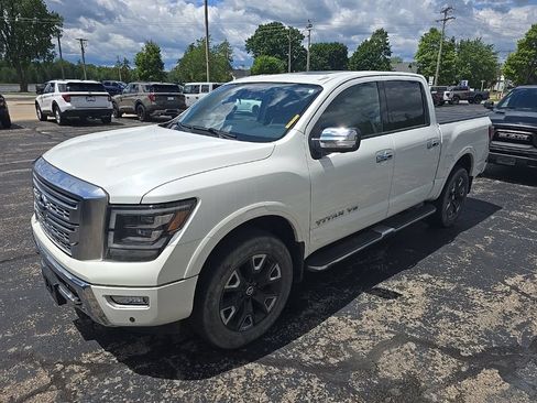 Used 2020 Nissan Titan PRO-4X AWD/4WD image 1