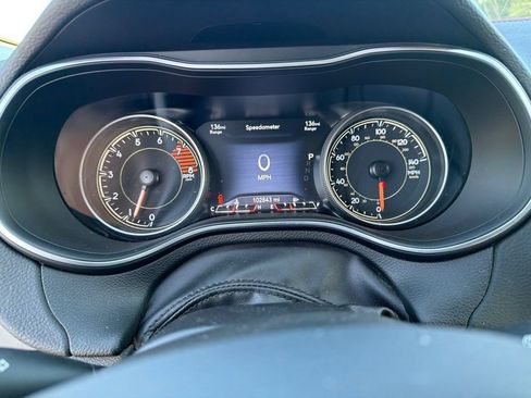 Used 2020 Jeep Cherokee Trailhawk w/ Cold Weather Group AWD/4WD image 4