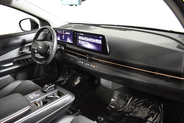 Used 2024 Nissan Ariya AWD image 40