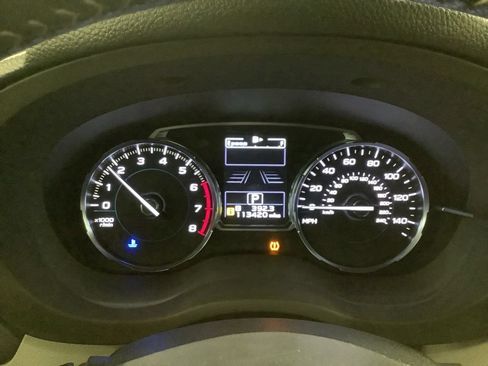 Used 2018 Subaru Forester 2.5i Limited AWD/4WD image 10