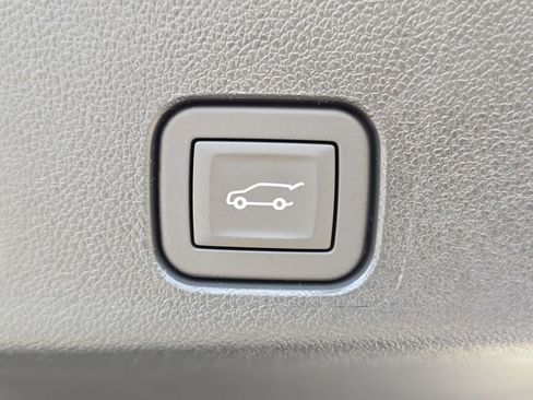 New 2026 Chevrolet Traverse Z71 w/ Enhanced Driving Package AWD/4WD image 14
