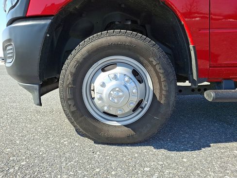 Used 2024 RAM 3500 Tradesman image 8