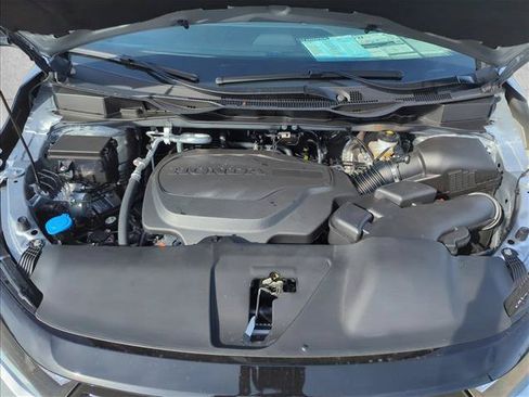 New 2026 Honda Odyssey Touring image 21