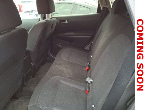 Used 2015 Nissan Rogue S w/ Convenience Package image 12