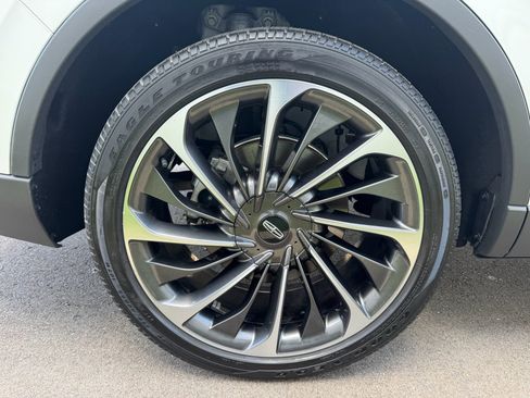 Used 2022 Lincoln Aviator Reserve w/ Equipment Group 201A AWD/4WD image 39