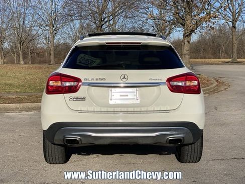 Used 2017 Mercedes-Benz GLA 250 4MATIC image 6