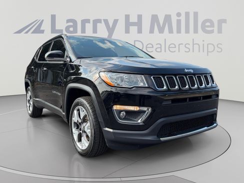 Used 2018 Jeep Compass Limited AWD/4WD image 7