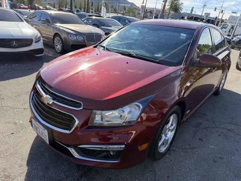 Used 2015 Chevrolet Cruze LT w/ RS Package image 2